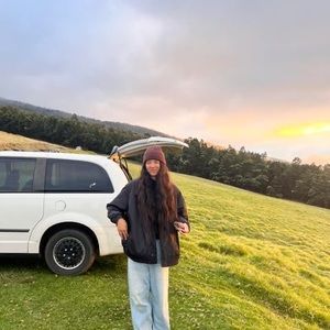 Meet your Posher, Kiki